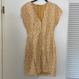 Abercrombie & Fitch size small tall yellow mini dress with pockets